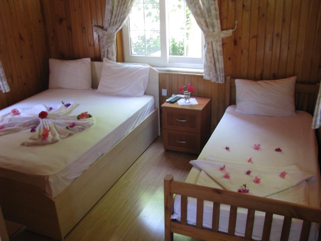 Atici 2 Hotel アドラサン 部屋 写真